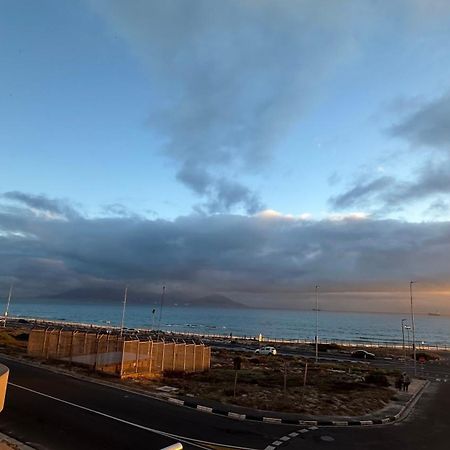 Oceansnest Guest House Bloubergstrand Εξωτερικό φωτογραφία