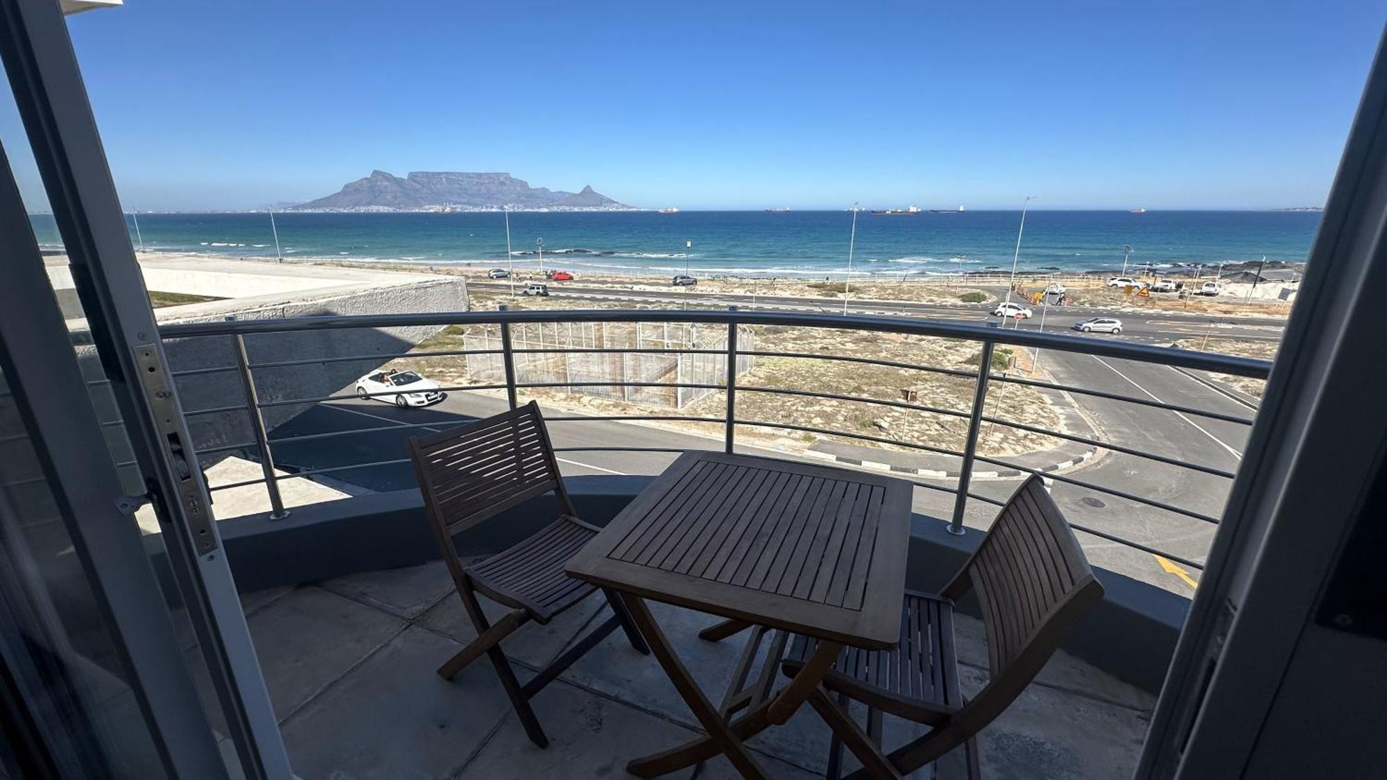 Oceansnest Guest House Bloubergstrand Εξωτερικό φωτογραφία