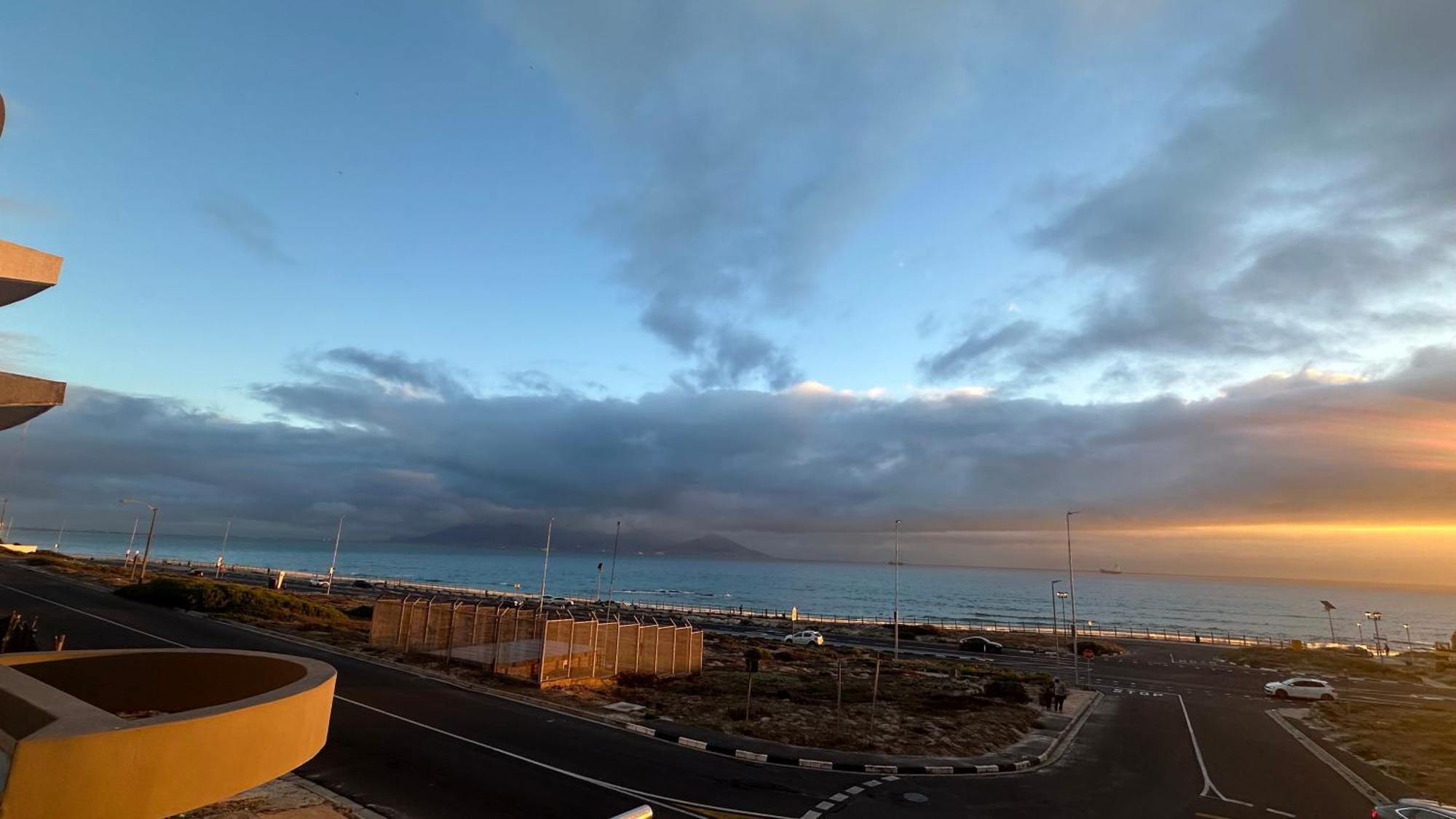 Oceansnest Guest House Bloubergstrand Εξωτερικό φωτογραφία