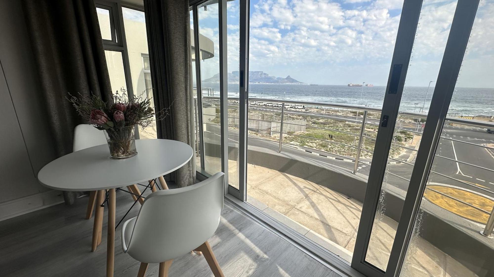 Oceansnest Guest House Bloubergstrand Εξωτερικό φωτογραφία